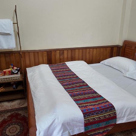 Lien Huong 145A Hotel Ha Giang Exterior foto